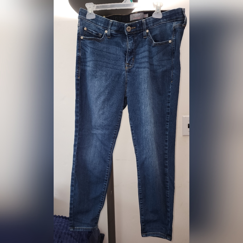 TORRID Premium Sky High Skinny Jeans - Size 16 XS